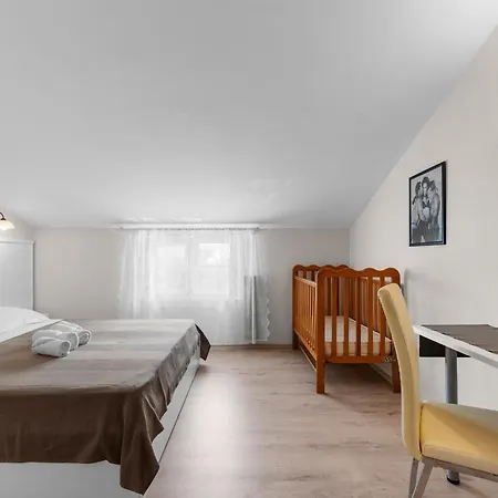 Hope Apartment *