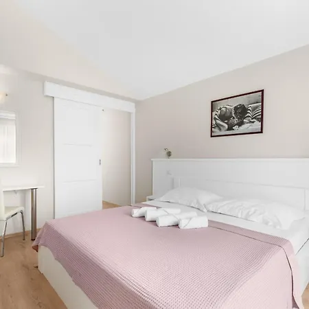 Hope Apartment